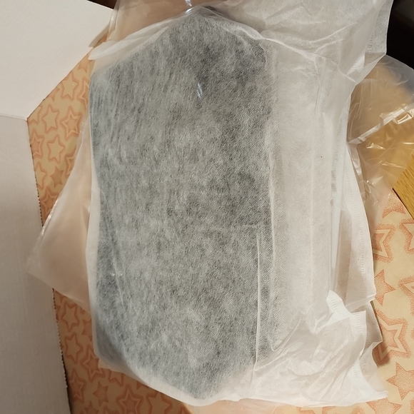 Women's Faux Leather Tote, NWT - Picture 6 of 6